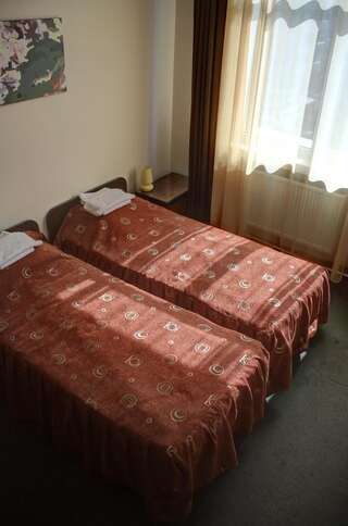 Хостелы Hostel Formenerg Бухарест Двухместный номер с 2 отдельными кроватями-7